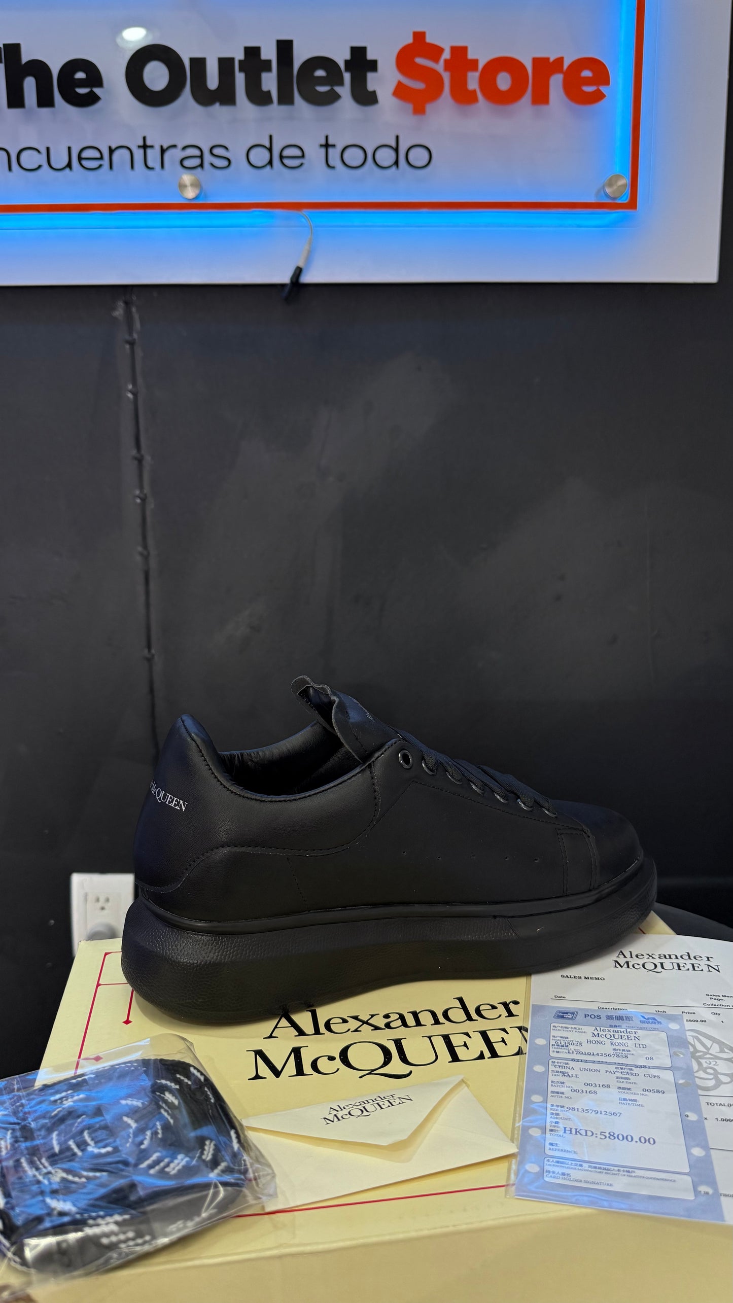 Alexander Mcqueen Totalmente Negros