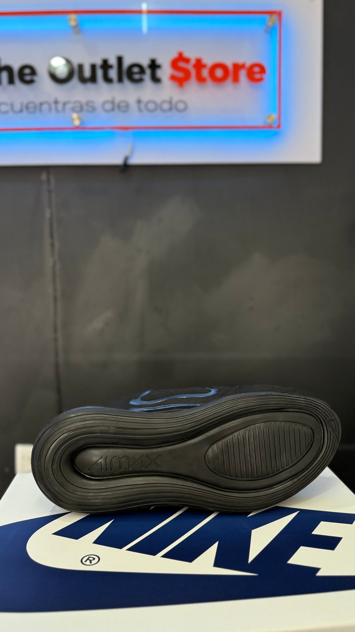 Nike Air Max 720