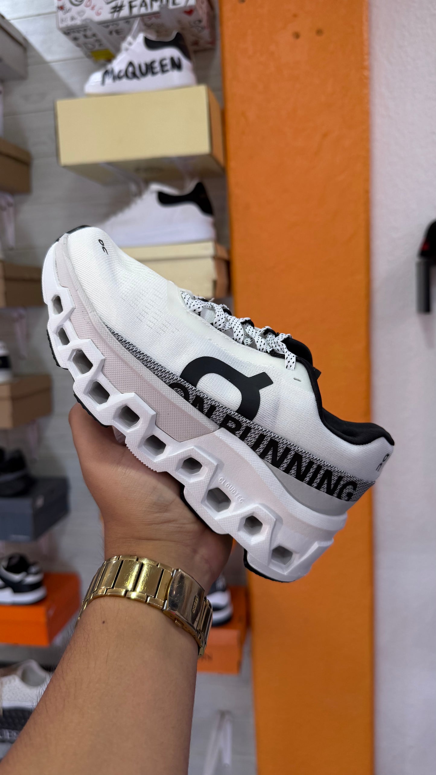 On Cloud On Running White