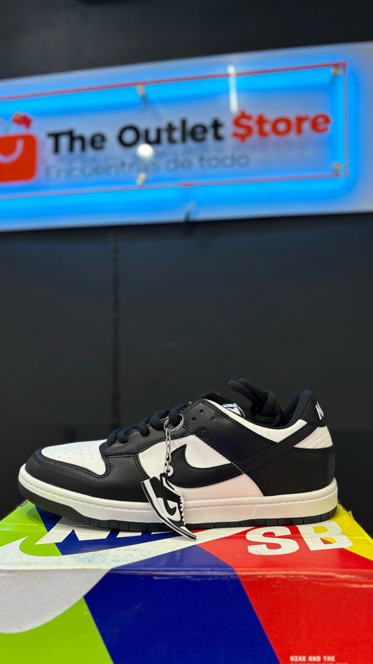Nike Dunk Panda